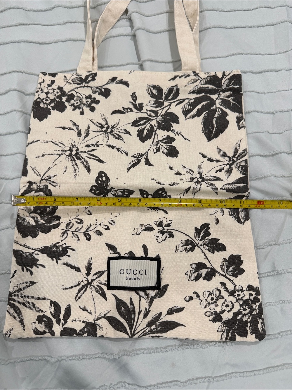 Gucci Black and White Floral Canvas Tote - Picture 3 of 4